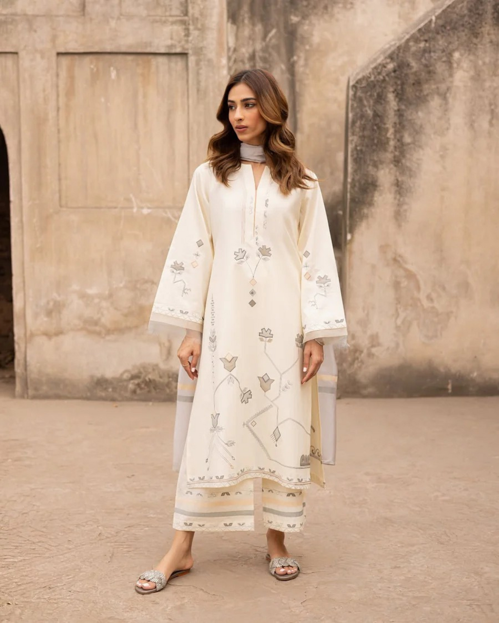 Norah Embroidered Stitched (2 piece)