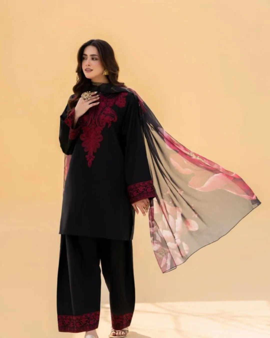 Zaroon Black  Embroidered stitched (2 piece) Premium Winter Fabric