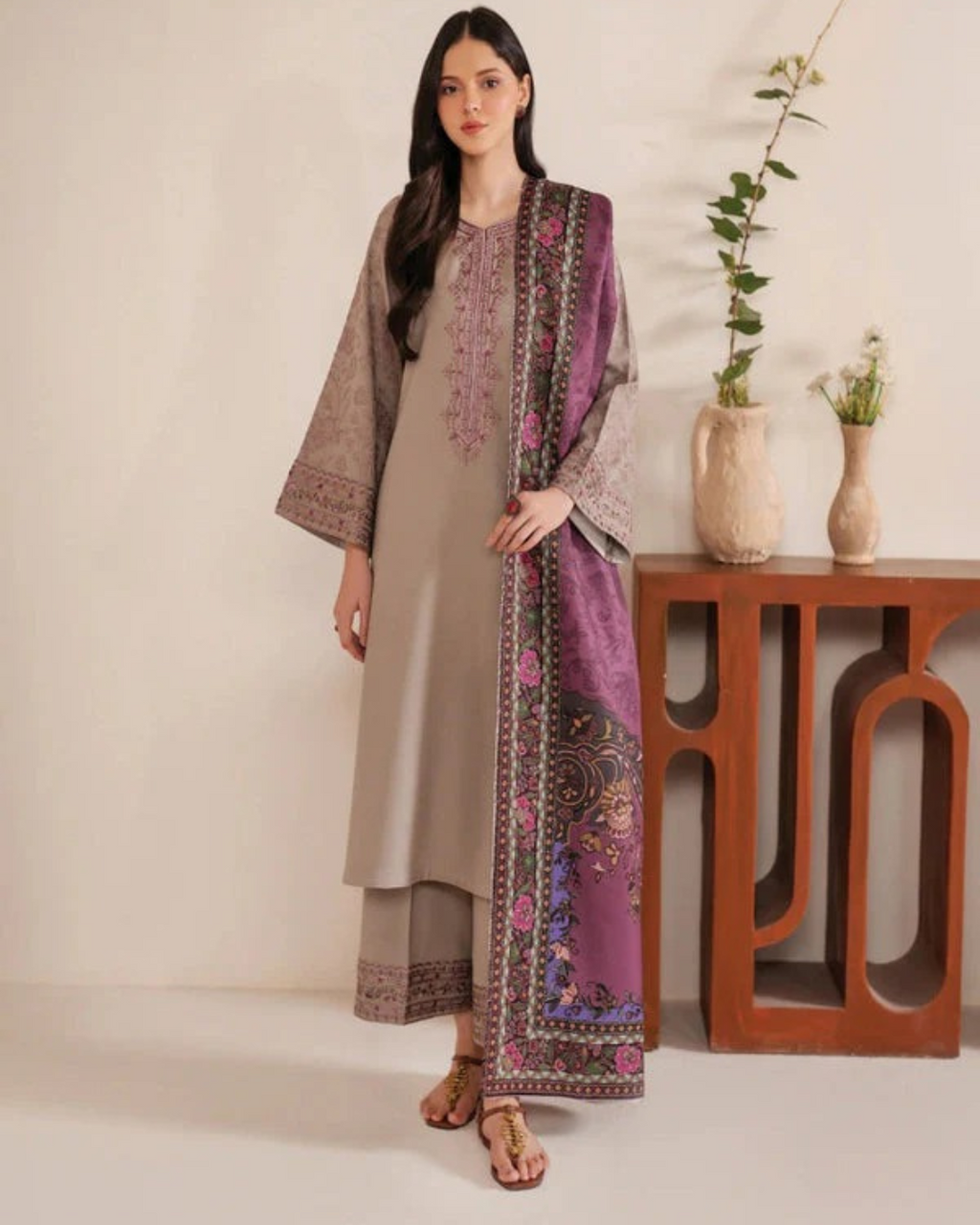 Garnet Embroidered stiched (3 piece) Premium Winter Fabric ZL1001