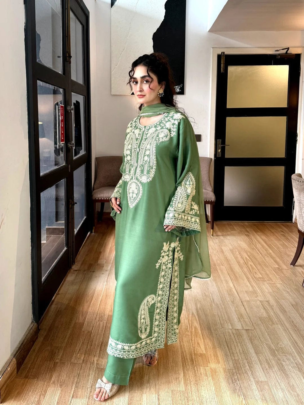 Dastaan- Stitched 3Pc Embroidered Winter Fabric with beautiful duppata