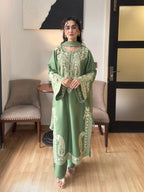 Dastaan- Stitched 3Pc Embroidered Winter Fabric with beautiful duppata